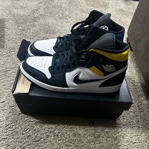 Jordan 1 Mid Quai 54 Size 14